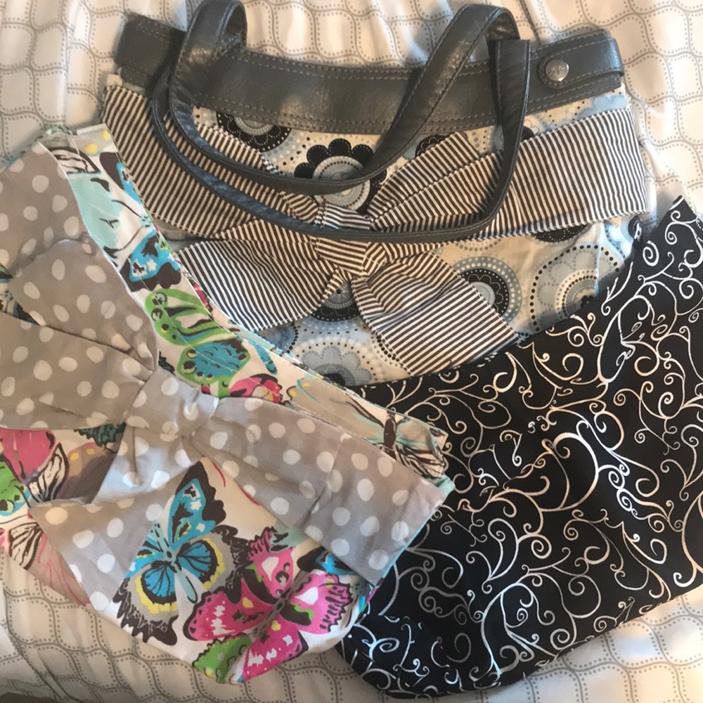 ThirtyOne Skirt Purse with 2 skirts